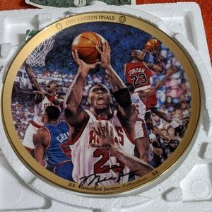 Michael Jordan collectors plate 6206A